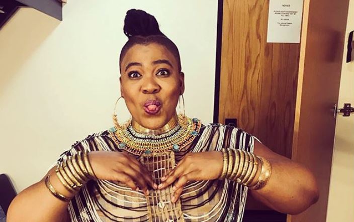 Thandiswa responded to a follower who said that more female musicians need to make music to uplift the nation.