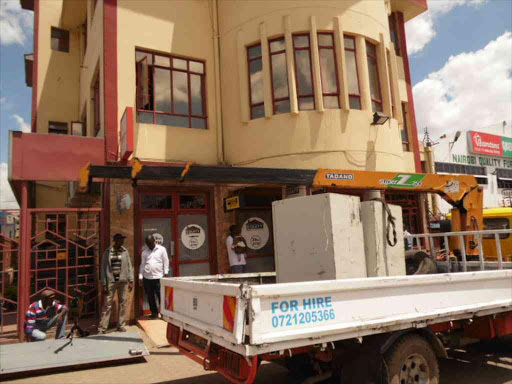 New safes arrive at Equity Bank Kayole Branch after burglars drilled their way into the facility and made away with Sh28 million, November 6, 2016. /FILE