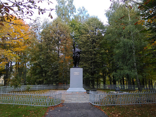 Памятник Токареву В.Ф.