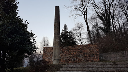 Obelisco Sul Ceneri