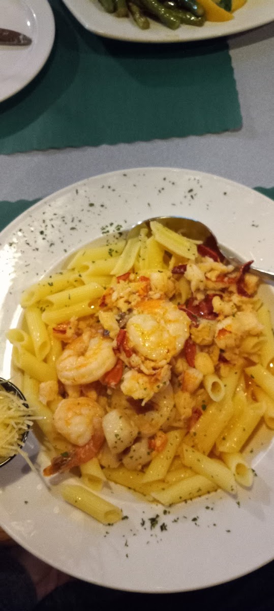 Seafood scampi