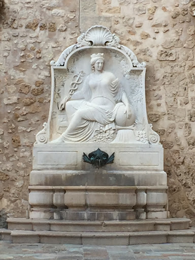 Fontaine Hôtel De Ville