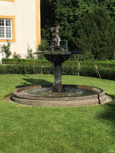 Brunnen Im Schlosspark