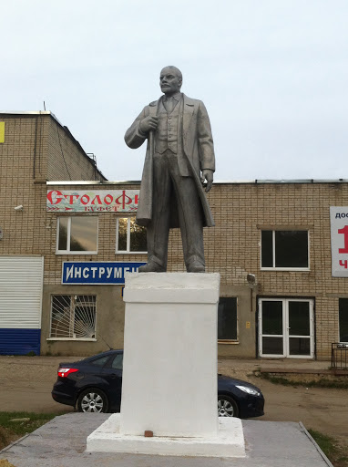 памятник Ленину на строительной ул. Саранска