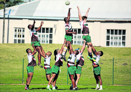 PRETTY HIGH-HANDED: Border Bulldogs in action during a captain’s run at Buffalo City Stadium yesterday Picture: ALAN EASON