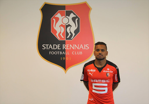 Kermit Erasmus has joined French Ligue 1 side Rennes.