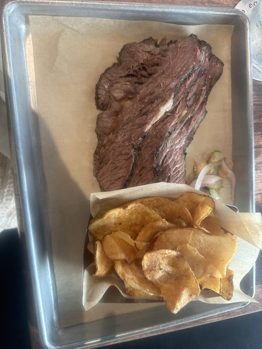 Brisket with chips and sweet sause