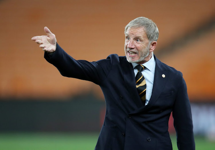 Kaizer Chiefs coach Stuart Baxter admits the pressure is increasing as they go into the DStv Premiership match against Chippa United.