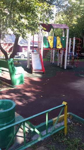 kid's playground 