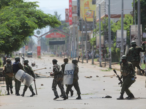Anti-riot police along Kenyatta Avenue in Kisumu town during the anti-IEBC protests. PHOTO/JUSTUS OCHIENG