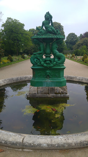 Fontaine Du Jardin Des Plantes 
