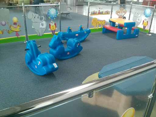 Kids Playground in WAW Airport