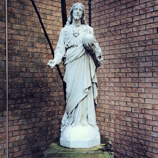 Statue of the Sacred Heart 