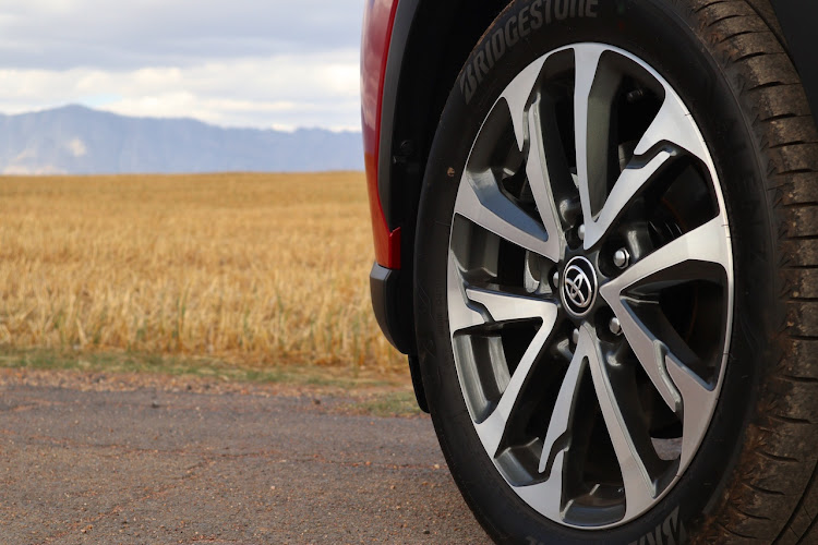 Flagship XR model gets 18-inch alloy wheels shod with 225/50 rubber.