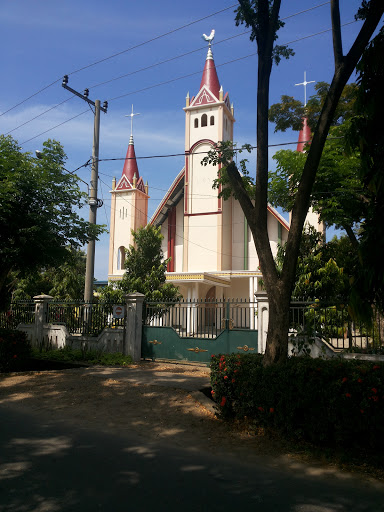 Gereja Toraja Merah