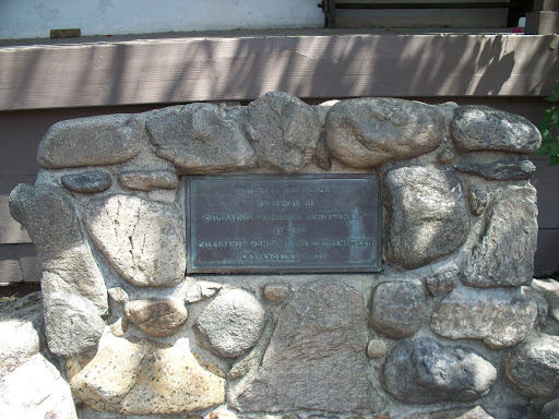 From the Flickr group Historical Markers, photo by tkksummers, full page.License is Attribution-ShareAlike License