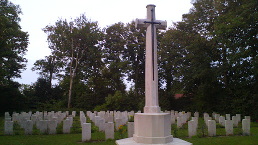 Commonwealth War Graves