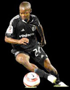 LOSERS LIST: Orlando Pirates' midfielder Joseph Makhanya. 07/12/05. © Touchline.