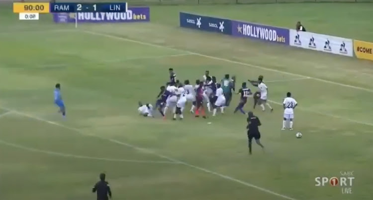 A fight broke out during the Hollywoodbets Super League game between Royal AM and Lindelani Ladies at Princess Magogo Stadium.