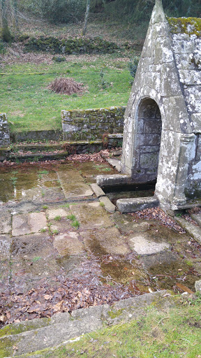 Fontaine De St Mathieu 