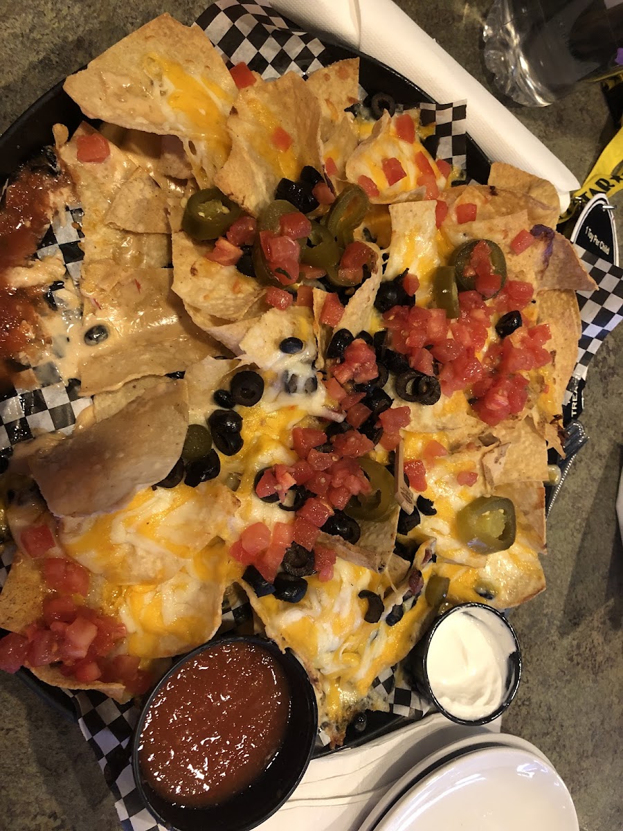 GF nachos hit the spot! It’s hard to find places that fry the chips in a safe fryer