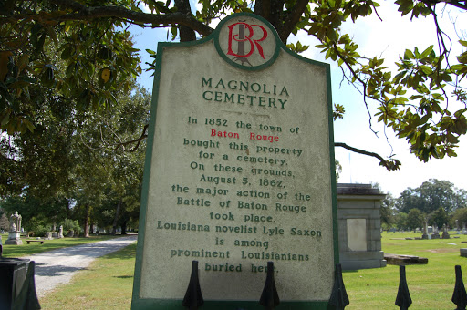 In 1852 the town of Baton Rouge bought this property for a cemetery. On these grounds, August 5, 1862, the major action of the Battle of Baton Rouge took place. Louisiana novelist Lyle Saxon is...