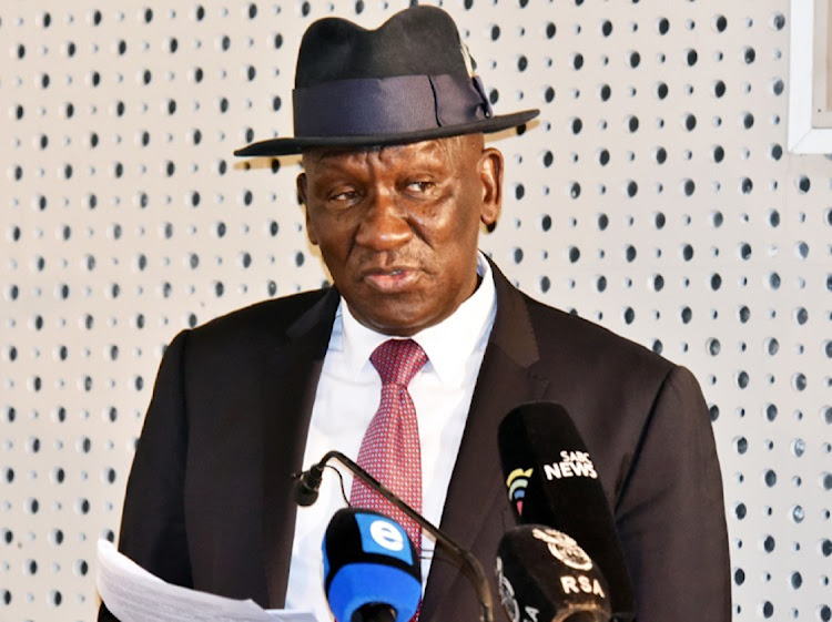 Police minister Bheki Cele alleges national police commissioner Lt-Gen Khehla Sitole was 'nowhere to be seen' during the riots and looting in KwaZulu-Natal and Gauteng in July. File photo.