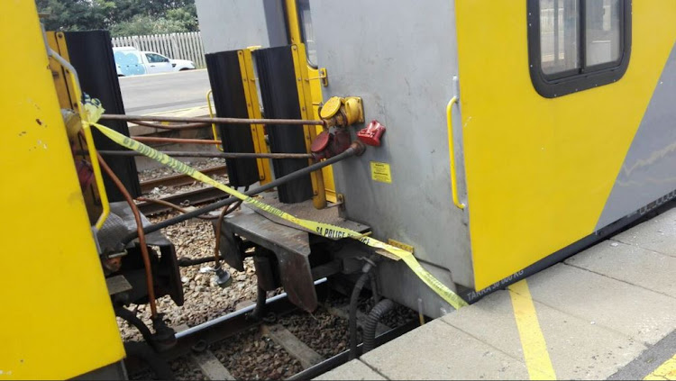 Paramedics say approximately 200 people sustained minor to moderate injuries in a train crash that occurred in Germiston on Tuesday morning.