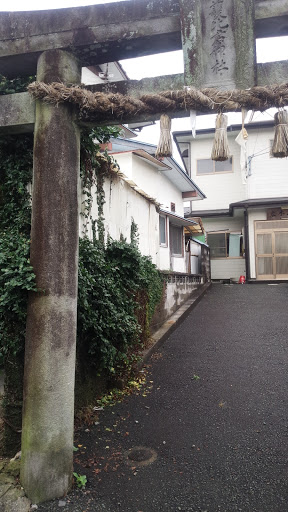 神社の鳥居