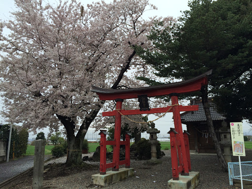 亀里町 諏訪神社