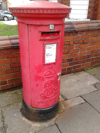 Sedgley Park, King Edward VII (1901-1904) Post Box