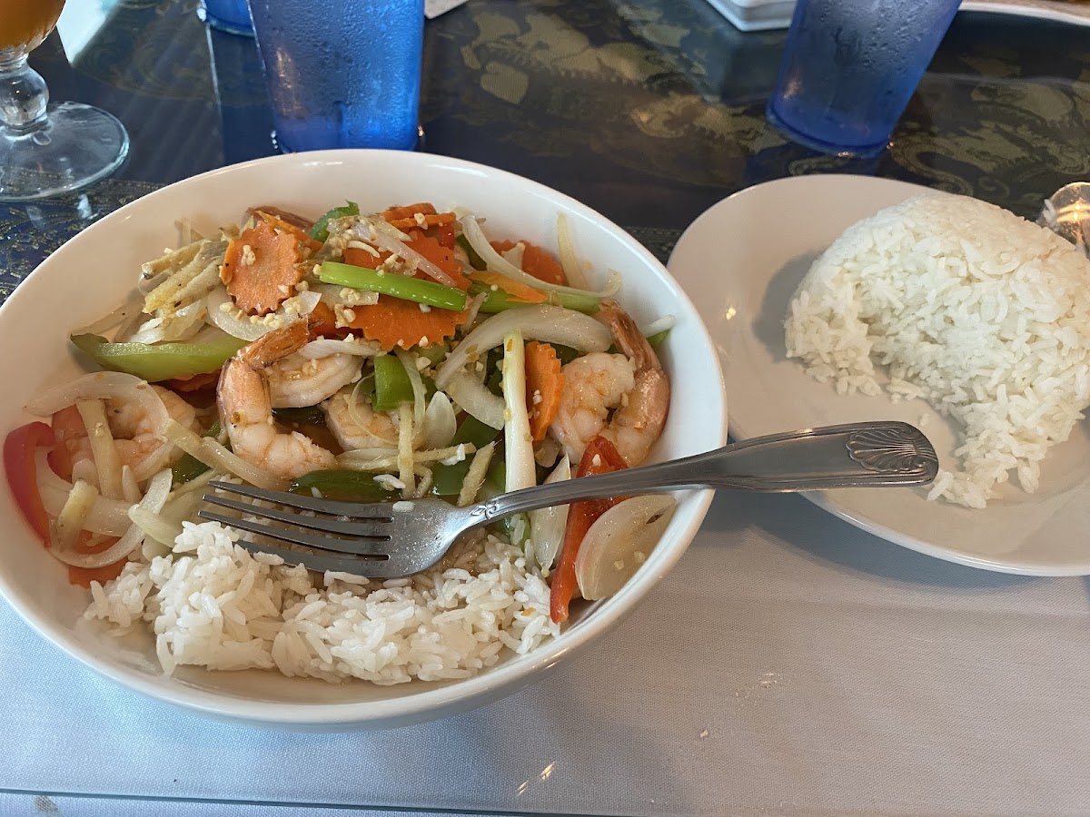 Pad Ginger with shrimp
