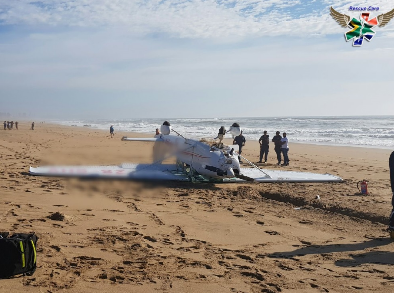Two people have survived a plane crash on Illovo Beach, South Coast, KwaZulu-Natal on Saturday morning. Image: RESCUE CARE PARAMEDICS