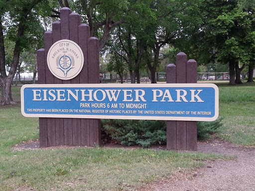 Eisenhower Park Main Entrance