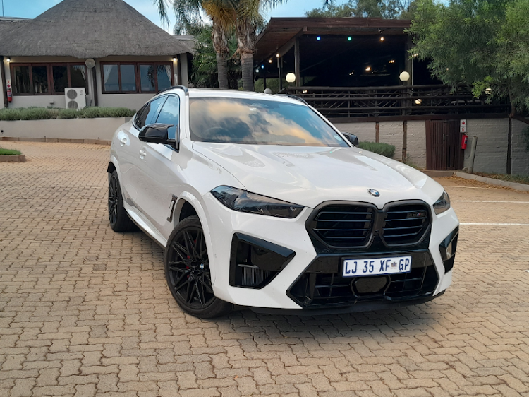 The BMW X6M Competition is yet another member of the zany performance SUV niche, and now has design and technical updates. Picture: PHUTI MPYANE