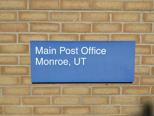 Monroe Post Office