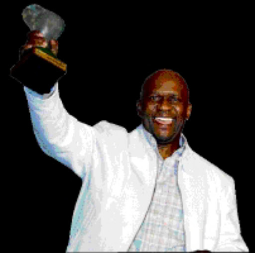MEDIA PUNCH: Bongani Magasela. Pic. Bafana Mahlangu. 24/04/2010. © Sowetan. 20100424 BMA Sowetan's boxing journalist Bongani Magasela received the media personality award during the yearly BSA Awards at the near Pretoria. PHOTO: BAFANA MAHLANGU