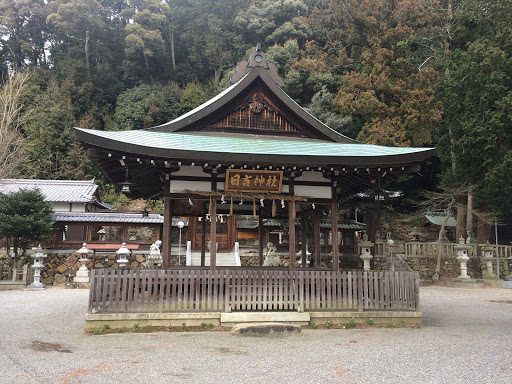 日吉神社本殿