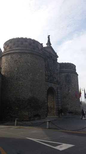 Puerta de Bisagra