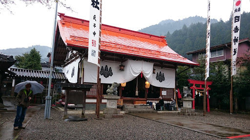 金弊社日吉神社