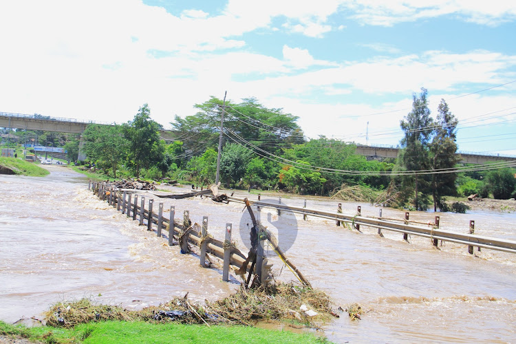 Old Athi River bridge covered by rain water due to the ongoing heavy rainfall in the country, May 1, 2024.
