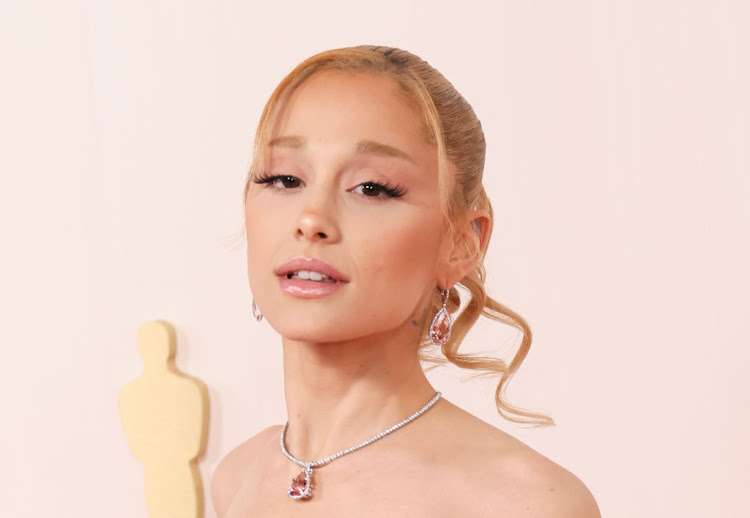 Ariana Grande's laidback look at her Oscars debut.