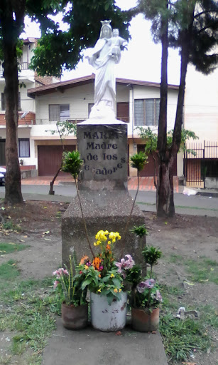 Estatua Maria Sanjuan