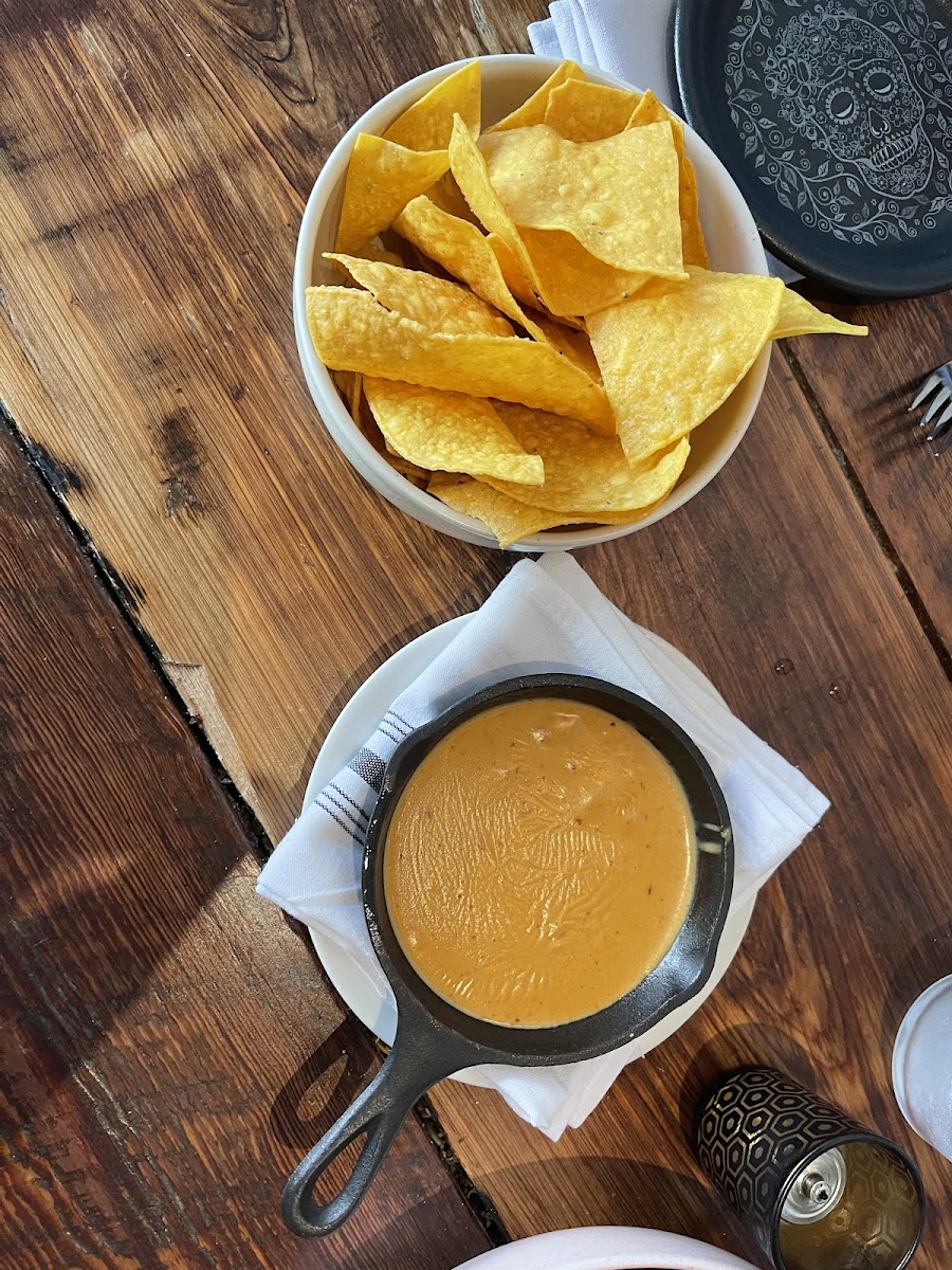 Skillet queso