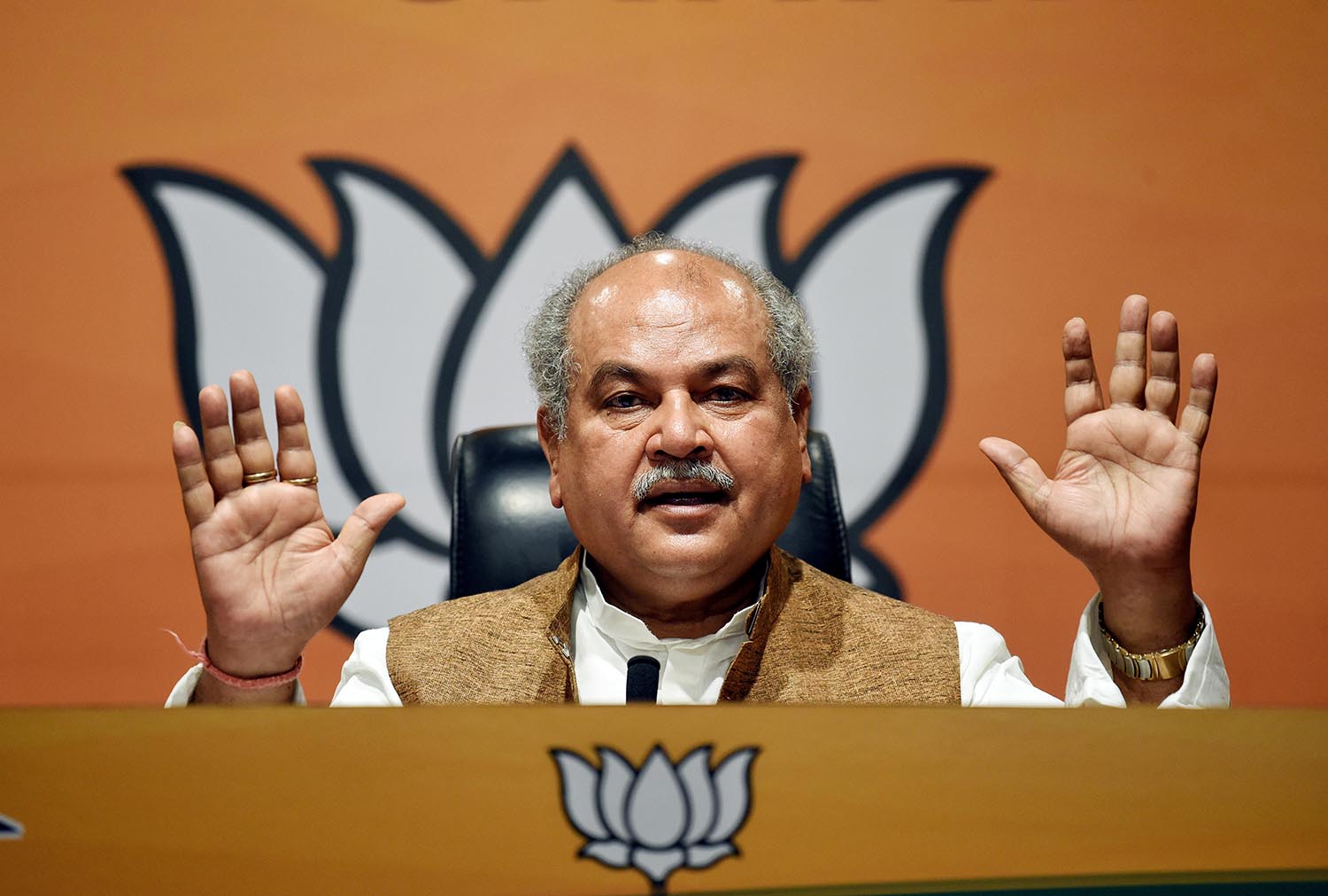 A murder, a demolition and the Scindia factor has Narendra Singh Tomar’s back to the wall