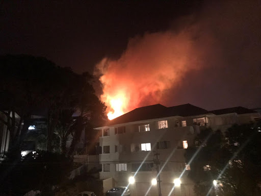 Fire raging on Cape Town's Table Mountain.