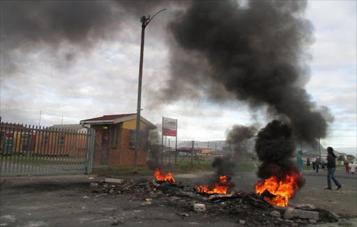 Protesters barricaded the entrance to Vukukhanye Primary School in Gugulethu today.