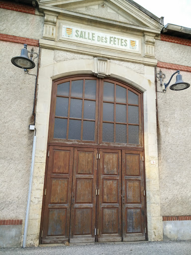 Salle Des Fêtes 