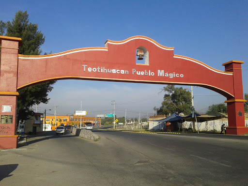 Arco Del Bicentenario, Entrada A San Juan Teotihuacan de Arista 