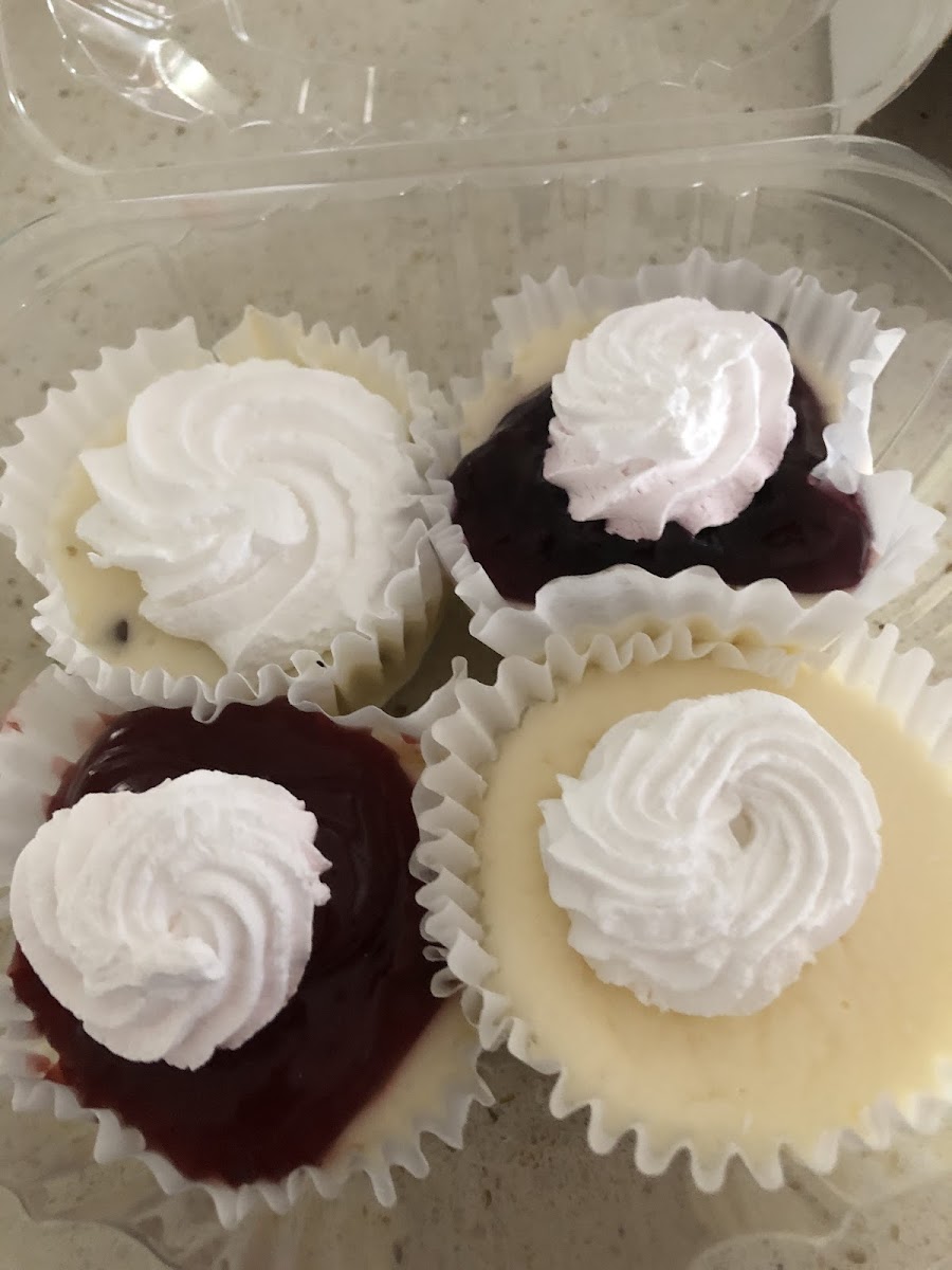4 types cheesecake cups